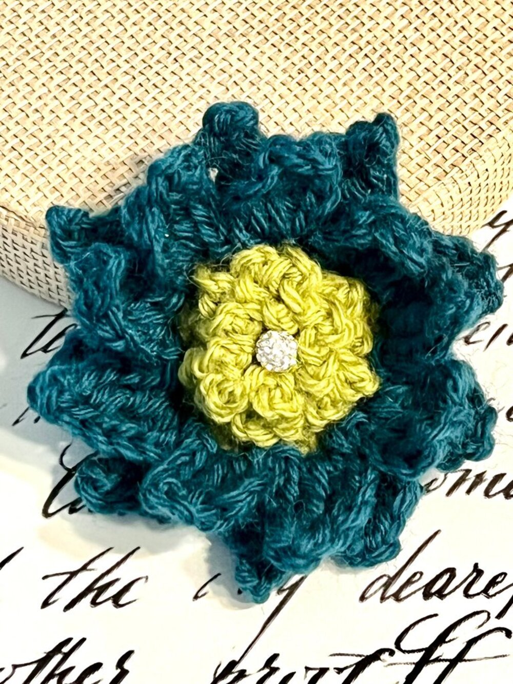 Beautiful Hand Crocheted SUNFLOWER BROOCH/KEYCHAIN/BAG CHARM w/Rhinestone Charm